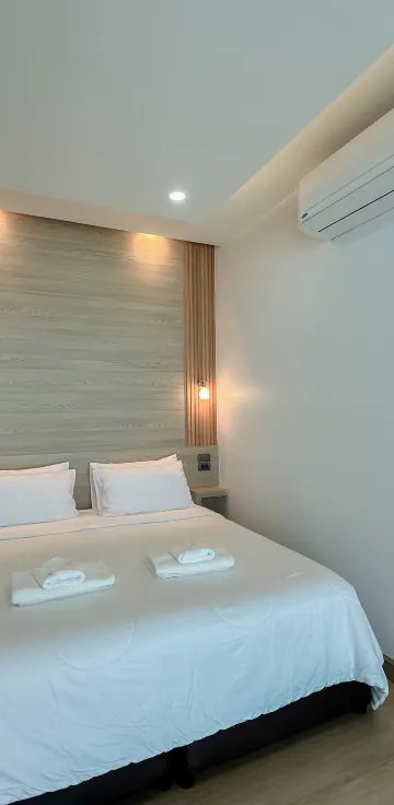 ห้องคิงพร้อมวิวสระว่ายน้ำ