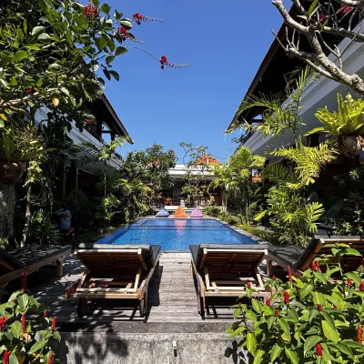 Bali Bata Canggu Guesthouse Отели рядом с достопримечательностью «Пляж Чангу»