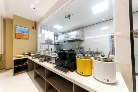 Jingbian Qiuguo Hotel Отели в г. Цзиньбяньсянь