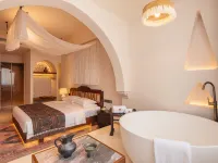 Dalian Jinse Sea View Art Homestay (Xinghai Square Branch) Hotels near Yinshatan Bathing Spot