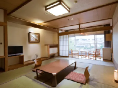 琵琶湖グランドホテル 京近江 大津のホテル