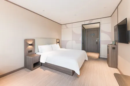 HanTing Hotel (Harbin Pingfang Xinjiang Street) Отели рядом с достопримечательностью «Heilongjiang Oriental College»