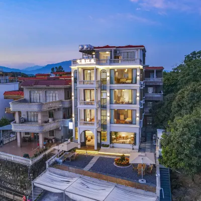 Seven Li Jiang Lan · Riverside Vier · First Line River View Vacation Stay 牛魚嘴原始生態風景区周辺のホテル
