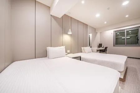 Top Motel Busan Отели рядом с достопримечательностью «Пусанхан-тэгё»