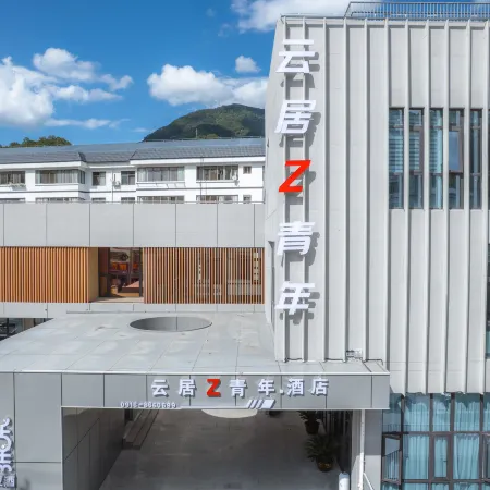 Yunju Z Youth Hotel