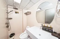 Lichuan Huashijian Homestay (Baicheng Railway Station)