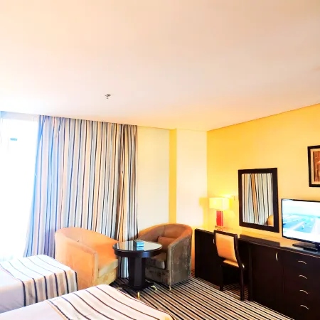 Bloom Hotel Отели в г. Bneid Al Qar