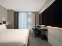 Atour Light Hotel Shanghai The Bund Wusong Road Hotels near Oriental Pearl Tower