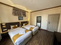 エヴァラ ホテル & アパートメント