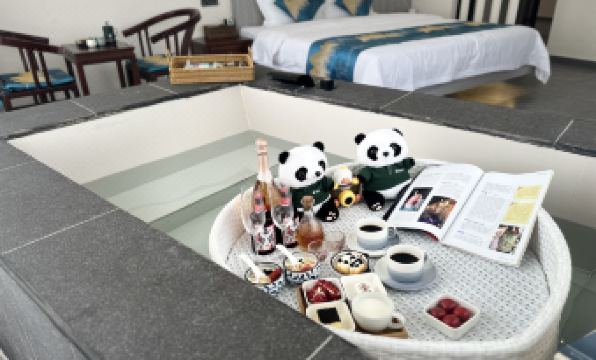 Qingcheng Mountain Wuyou Yuanzi Hot Spring Hotel (Qingcheng Mountain High speed Railway Station)