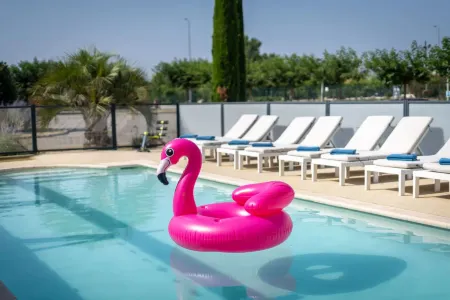 Hotel Caiman Отели в г. Сен-Мартен-д'Ардеш