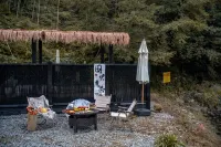 Under the Moon Inn (Jingxian Yueliangwan Scenic Area Store) Hotels in Jing County