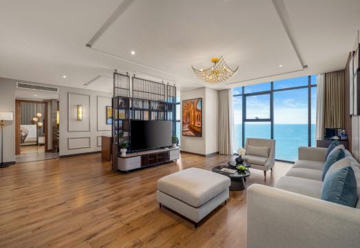 페닌슐라 호텔 오션뷰 객실