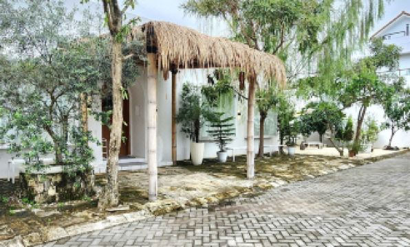 Floraison Living Villa Yogyakarta