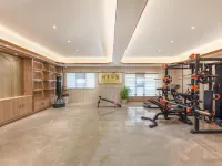 Vienna International Hotel (Guiyang Qingzhen Gaoyuan Mingzhu Junyueguoji) Hotels in Qingzhen