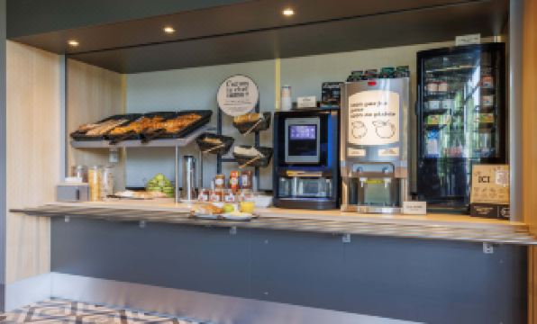 B&B Hôtel Clermont Ferrand Nord Riom