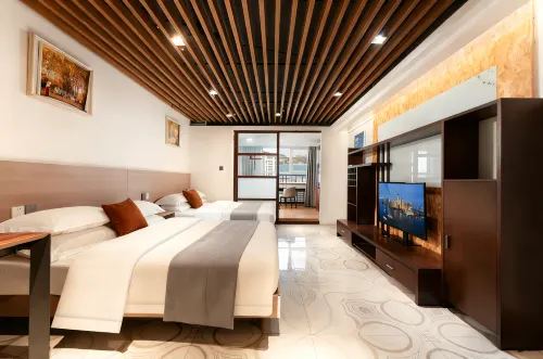 Weihai Ancient Street | Ease Residence Guesthouse (Xingfu Men Branch of Weihai High Plaza)