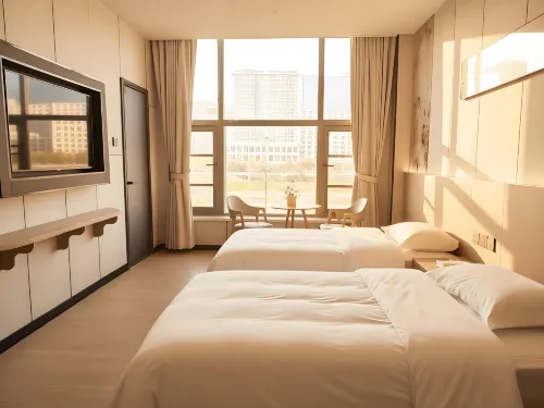Lixian Chenxin Hotel