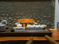 Qichi Yijiaren River-view Hostel Hotels in Fenghuang County