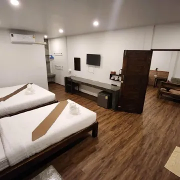 Bu-Gaan Sukhothai Village