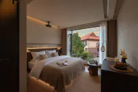 Mangshi Narrative Villa – Private Hot Spring Resort (Dai Ancient Town & Golden Pagoda Branch) - Romantic
