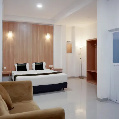 Townhouse Oak near Semen Padang Hospital formerly Polamas Residence Hotel dekat Air Terjun Lembah Anai
