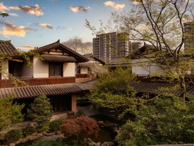 Wuzhen Huajianji Hotel