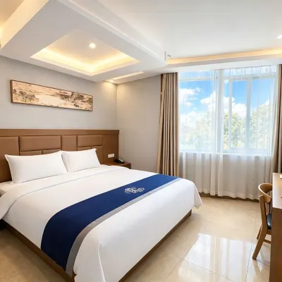 Aiyi Hotel (Shanghai Luohe Luo Donglan Road Subway Station) Hotel dekat Pantai Dino