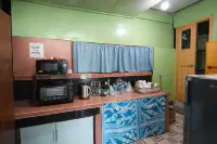 El Gordo's Seaside Adventure Lodge