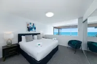 Echelon Apartments Yeppoon - balcony