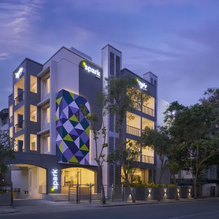 Spark by Hilton Bengaluru Marathahalli Outer Ring Road Отели рядом с достопримечательностью «Технопарк «Престиж»»