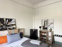 Hee Pee Hostel