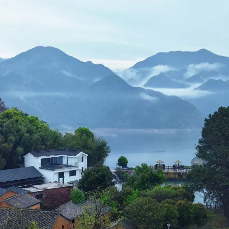 Xinchang · Tranquil Bay Retreat