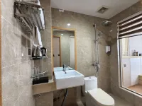 Jingfang E-Sports Hotel (Tongren High-Speed Railway Station) - 2 stjerner