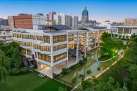 Xinxiang Jianguo HIDDEN Garden-Style Hotel - Balkon