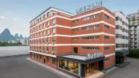 Guanshan Yuepin Hotel (Two Rivers and Four Lakes Guilin Station) - เปิดใหม่