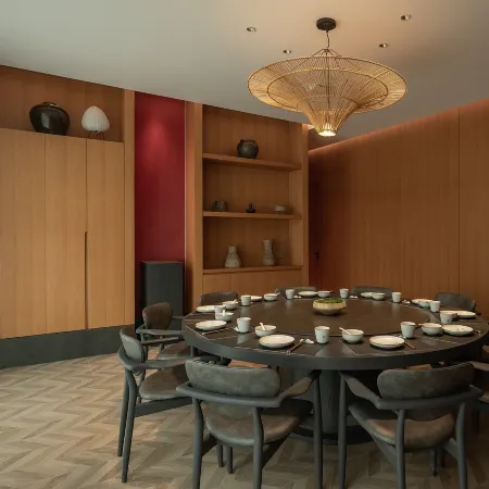 LOST LODGE·Alpha & Soil(Lvliang Zhongyang)