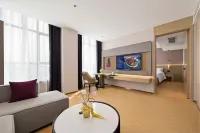Lavande Hotel (Jiangmen Wuyi Road, South Vocational College Branch) - 4-Star