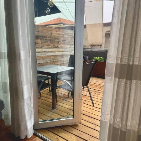Exclusive Designer Loft with Free Parking