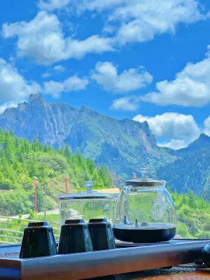 Sunny Mountain Stream Retreat (Zagana Scenic Area Store) - ห้องครัว