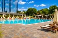 Sheraton Istanbul Atakoy Hotel - Pools