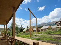 Shanyue · Pillow Star River Homestay (Baihaba Scenic Spot) - con vista montagne