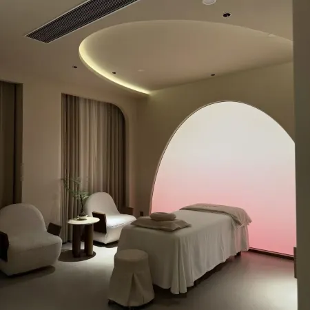 FORMONT High-Rise River View Hotel (Chongqing Hong Ya Dong Jiefangbei Pedestrian Street, Chongqing)