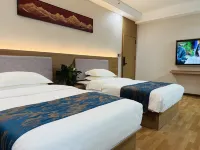 โรงแรมหงหยุน - ที่มีที่จอดรถ