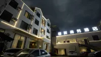 Jinyue Business Hotel