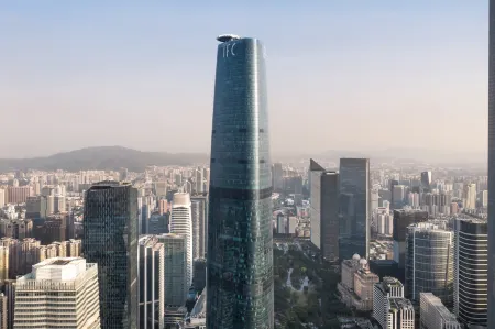 Four Seasons Hotel Guangzhou Отели рядом с достопримечательностью «Guangdong Technical College of Water Resources and Electric Engineering Tianhe Campus»