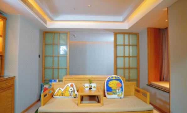 Hengdian Chengyi Hotel (Movie City Branch)