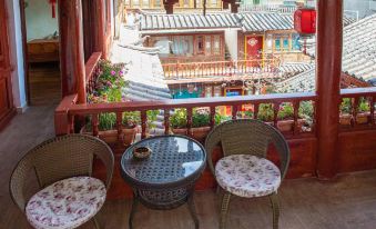 Yina Inn (Lijiang Ancient City Dashuiche)