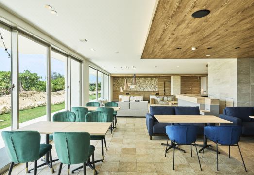 2. 워터마크 호텔 ..