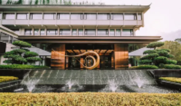 Tanghu Yubo Grand Hotel Hotels near Airport Flower Field